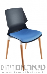 כסא המתנה עם רגלי עץ