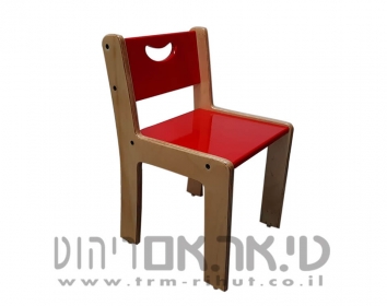 כסא לגן ילדים מעץ דגם הדס בצבע אדום 