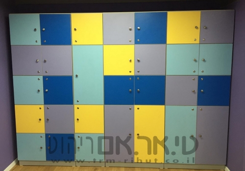 ארון כוורת צבעוני ומעוצב