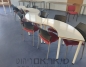 שולחן רבע עיגול בצורת נחש